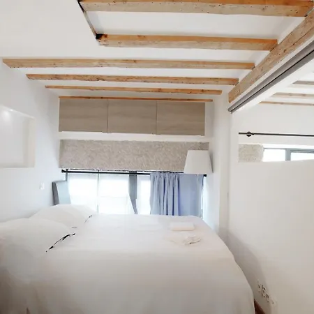 Available And Secure - Very Nice Not Far Away From Bellecour Lyon